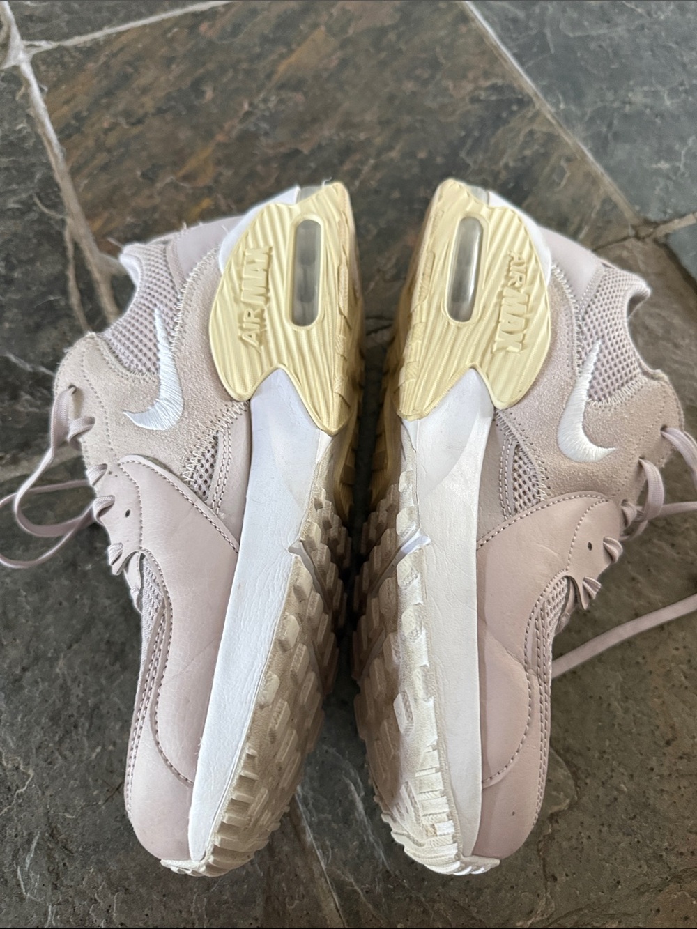 Nike Women’s Pale lavender Mesh Lace-Up Sneakers - Picture 2 of 6